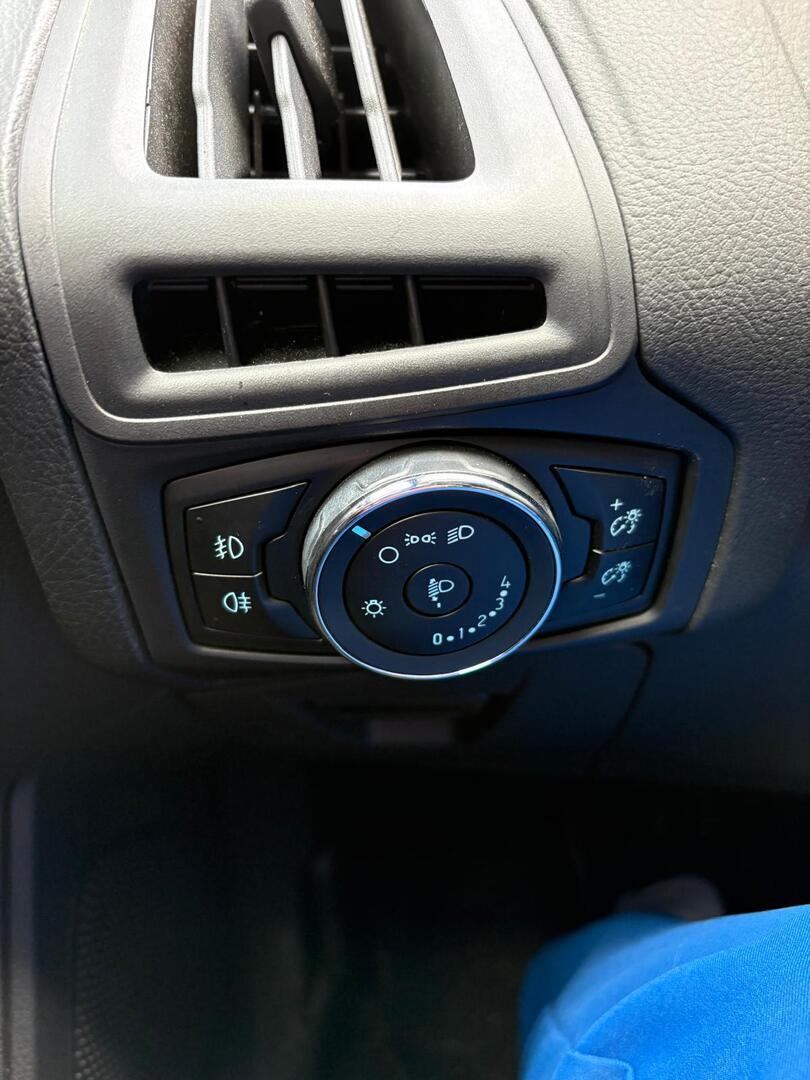 FORD Focus 2013