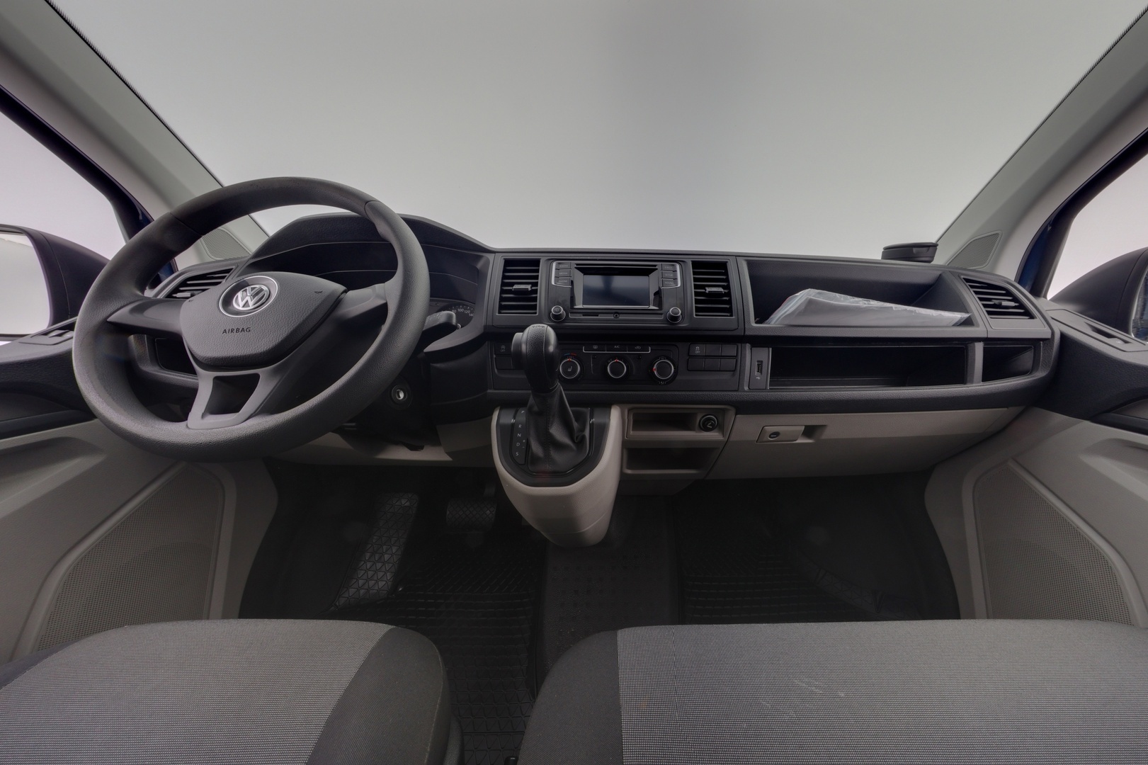 VOLKSWAGEN Transporter 2019