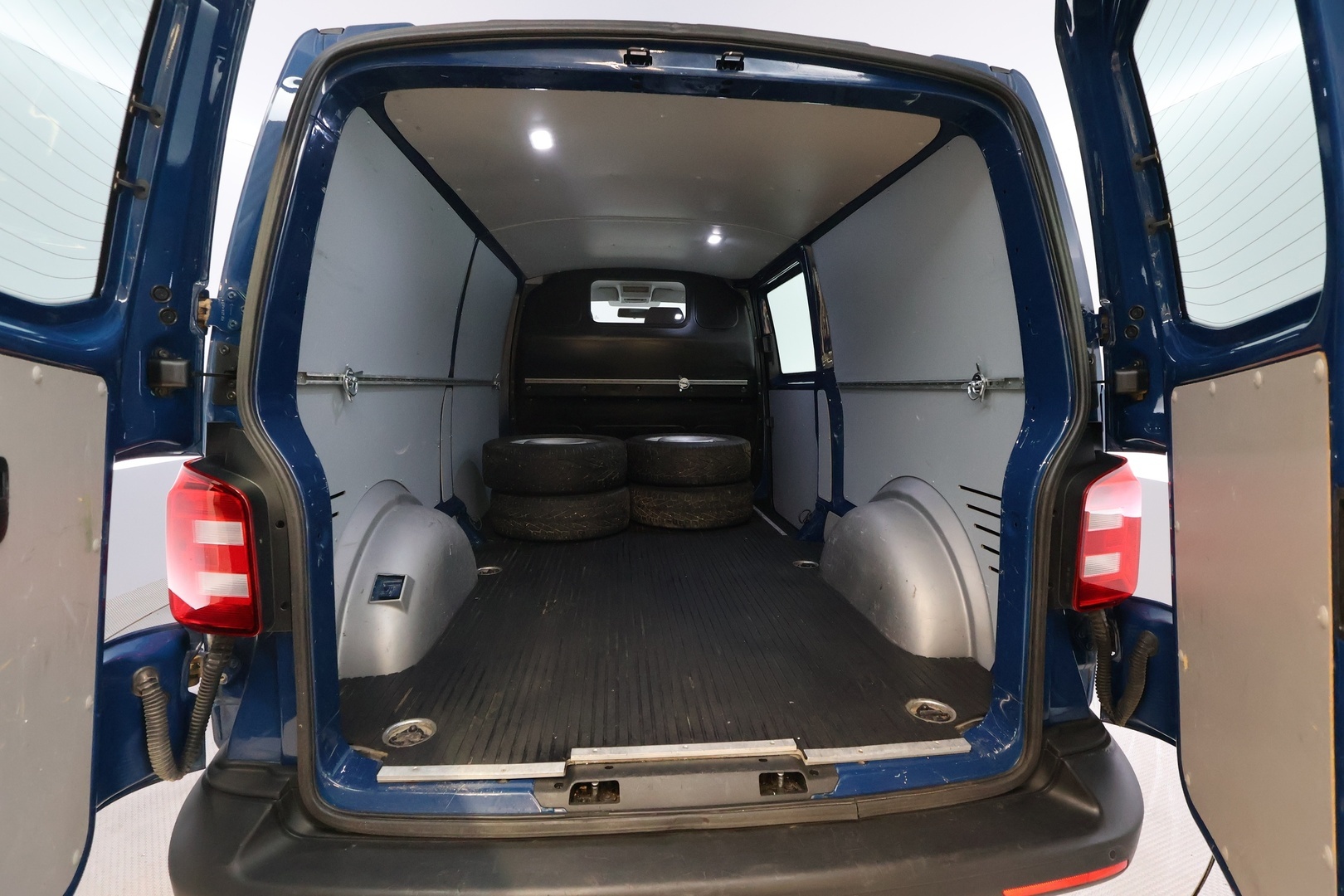 VOLKSWAGEN Transporter 2019