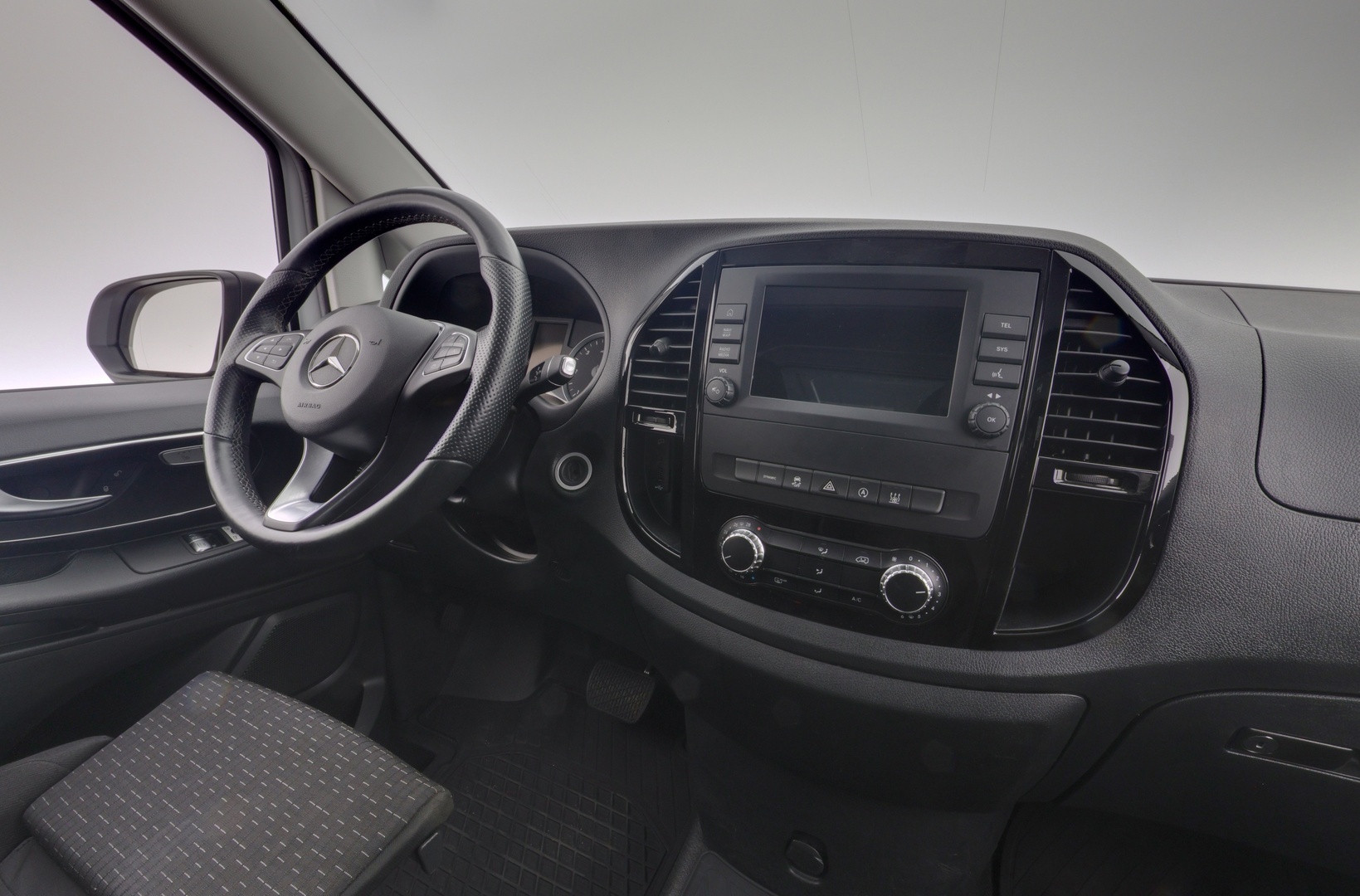 MERCEDES-BENZ Vito 2022