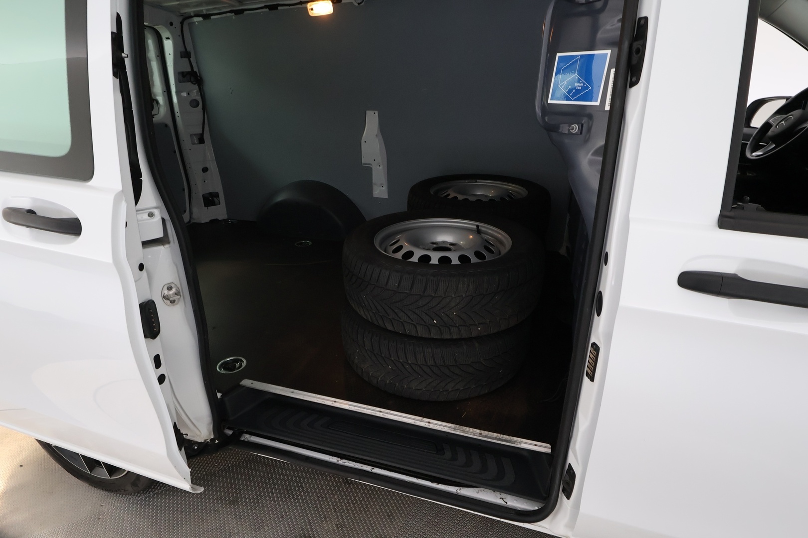 MERCEDES-BENZ Vito 2022