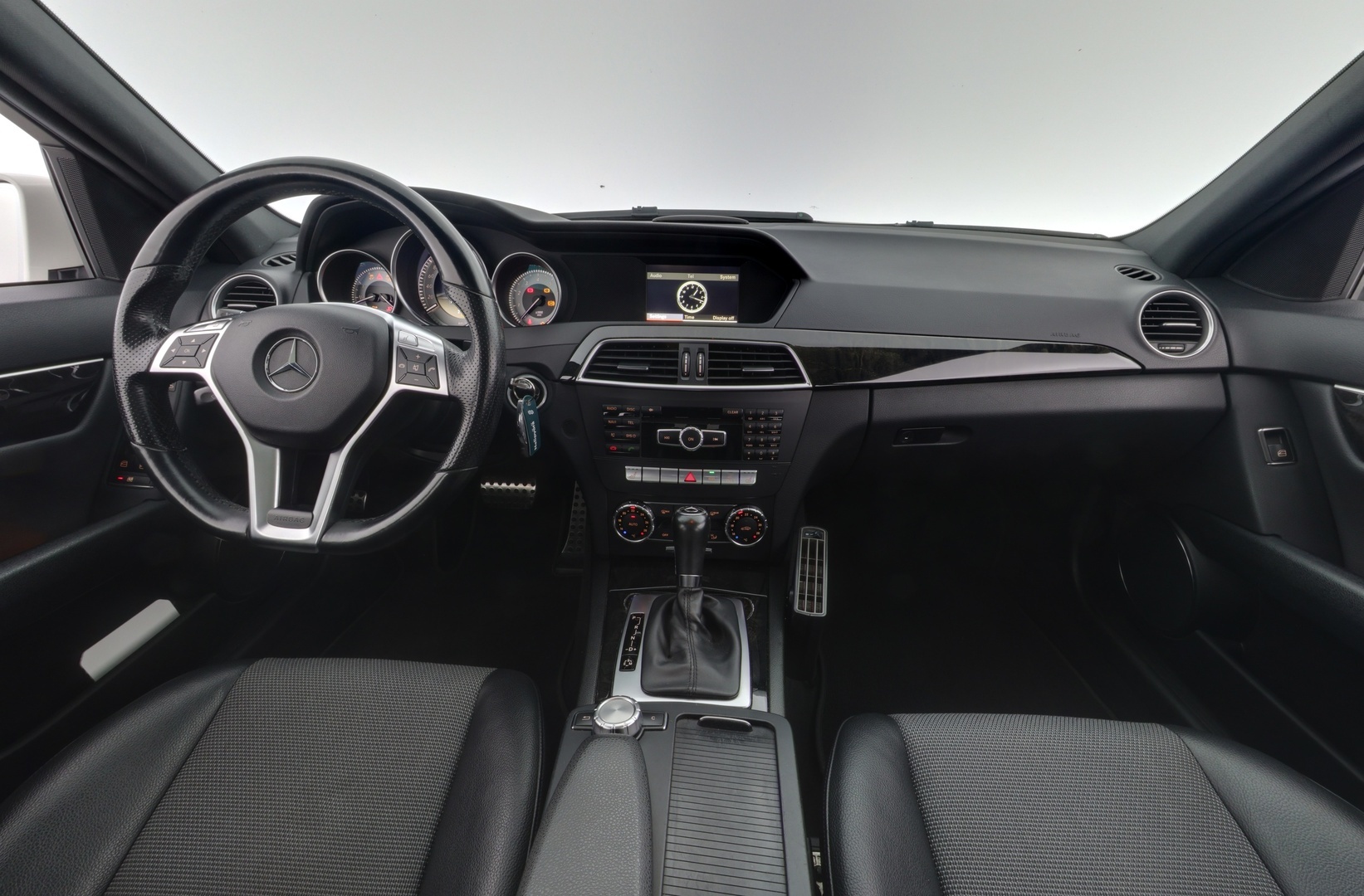 MERCEDES-BENZ C 2012