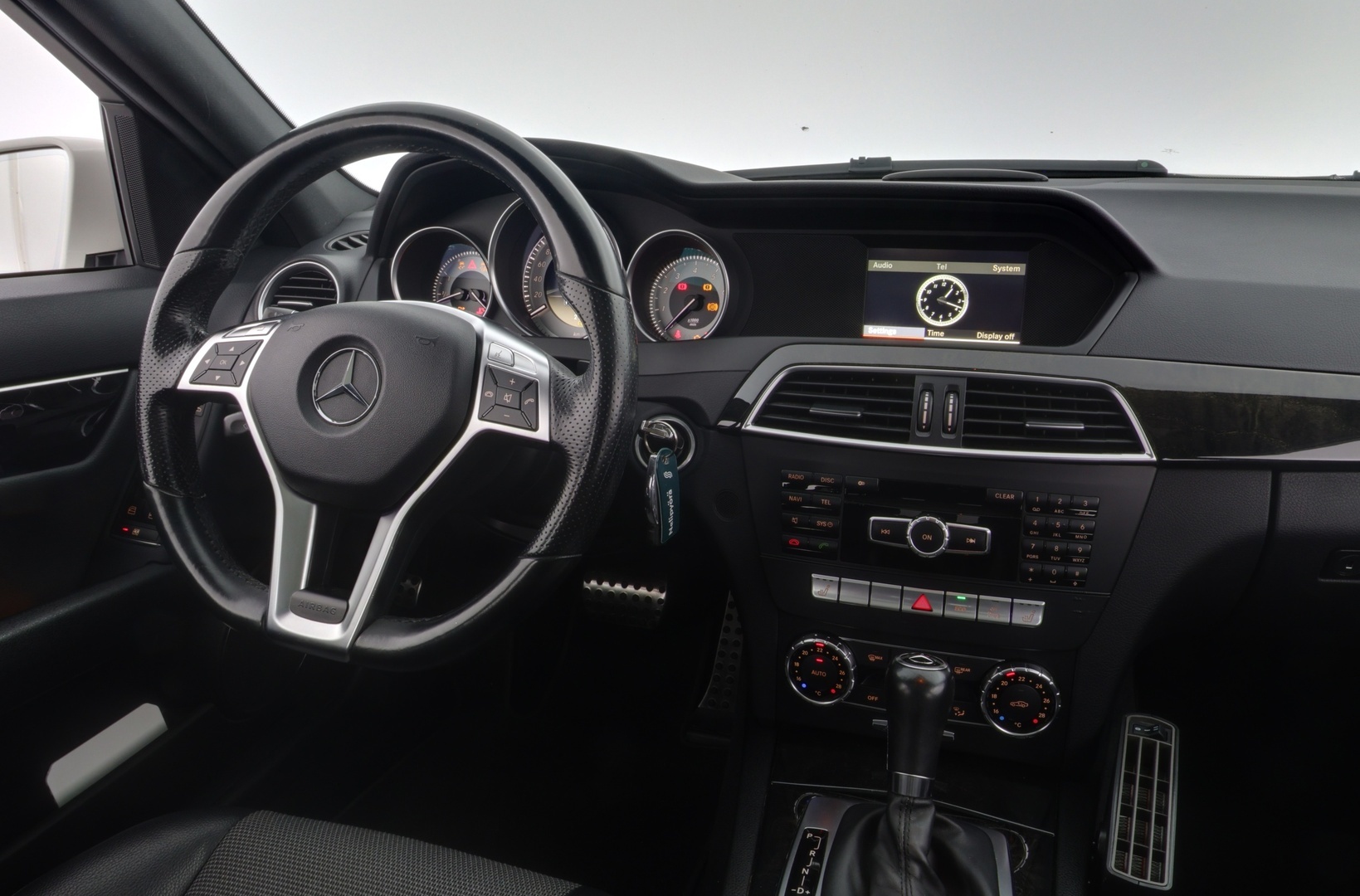 MERCEDES-BENZ C 2012