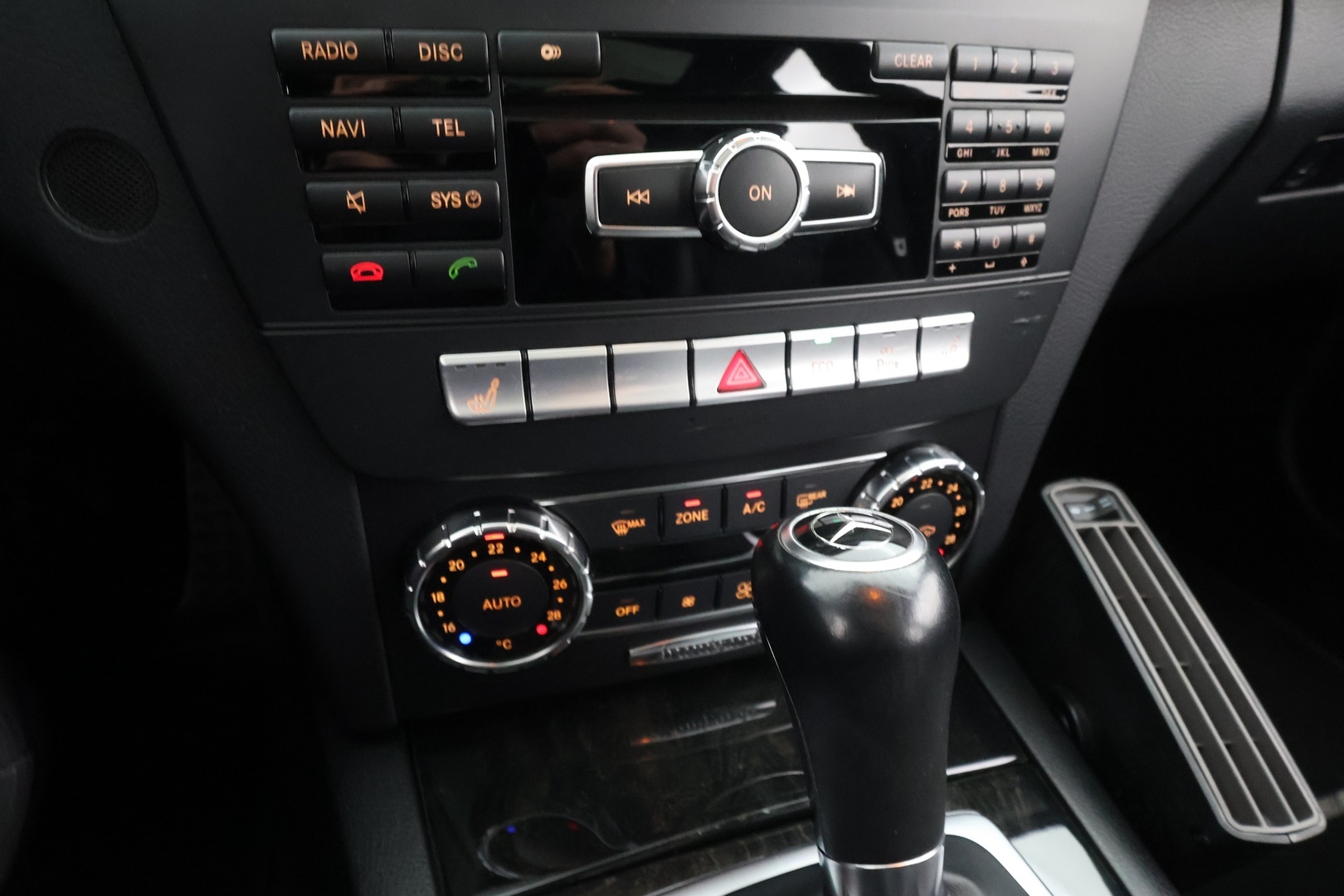 MERCEDES-BENZ C 2012