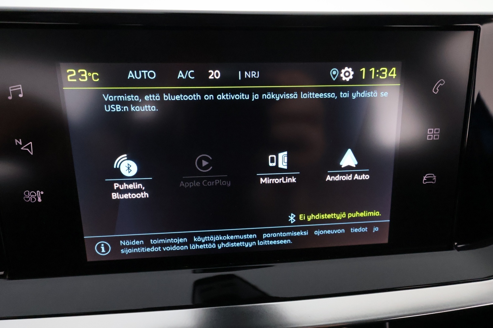 PEUGEOT e-208 2023