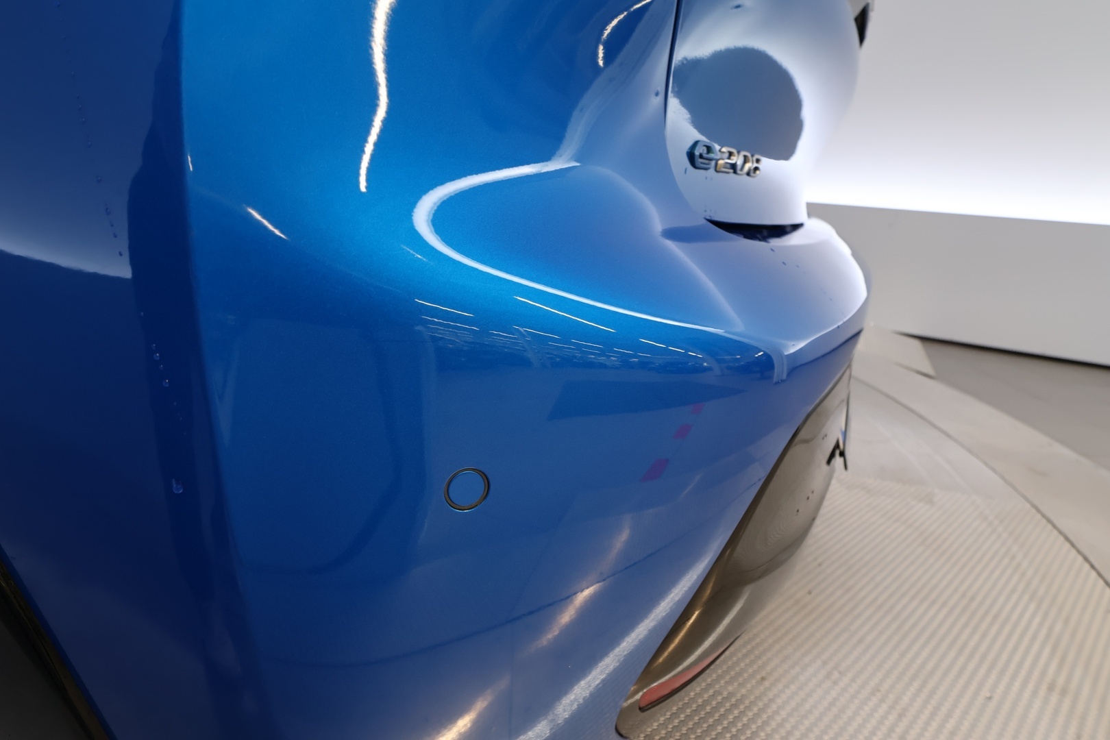 PEUGEOT e-208 2023