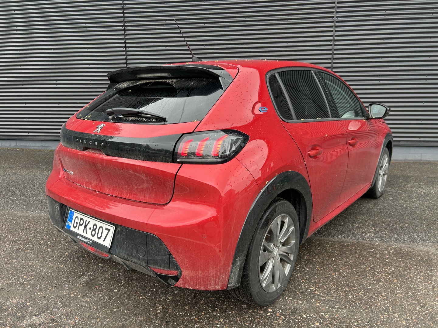PEUGEOT e-208 2023