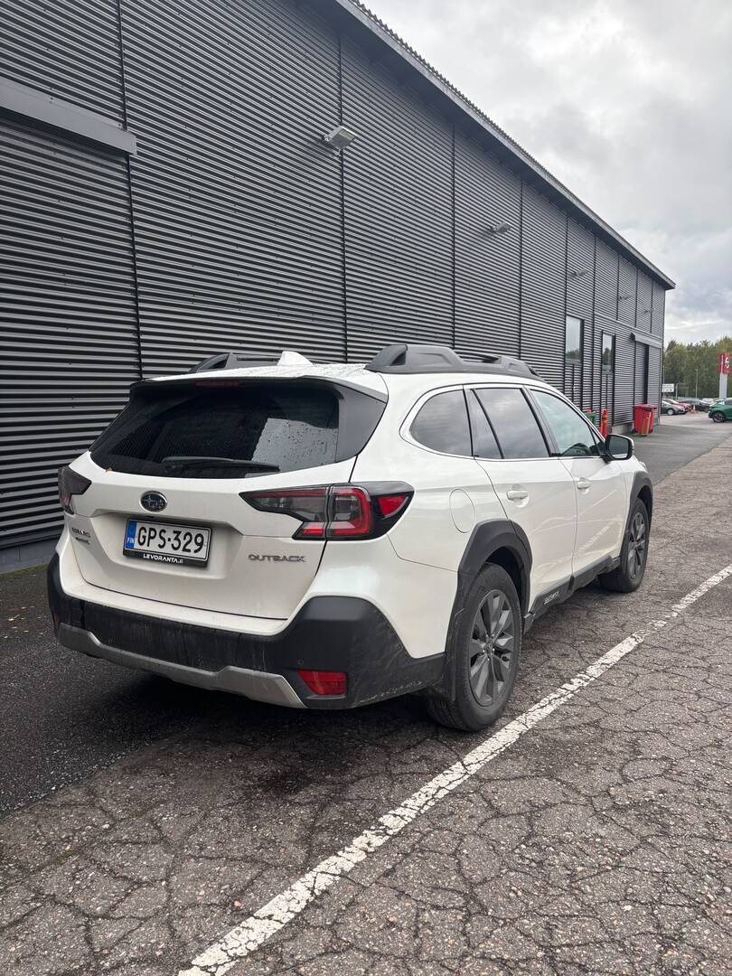 SUBARU Outback 2023