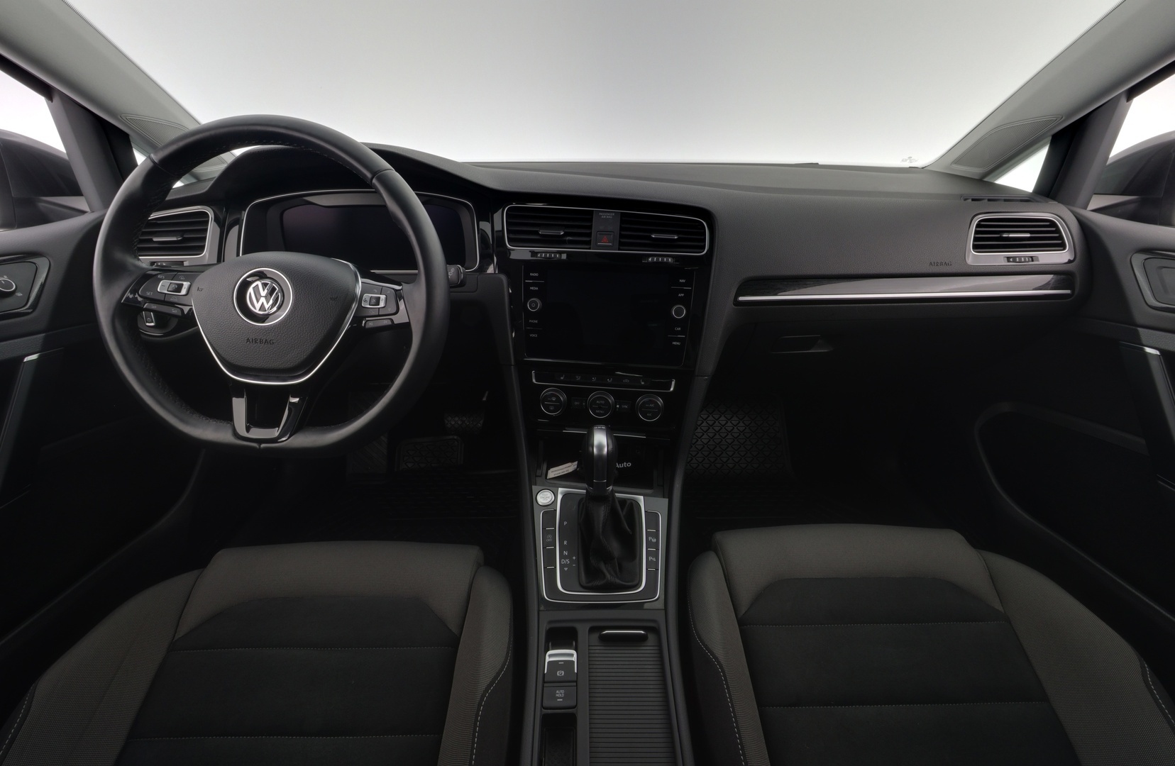 VOLKSWAGEN Golf 2017