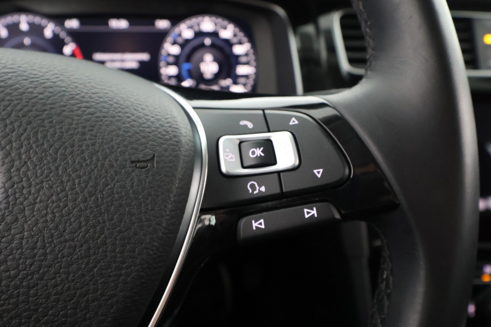 VOLKSWAGEN Golf 2017