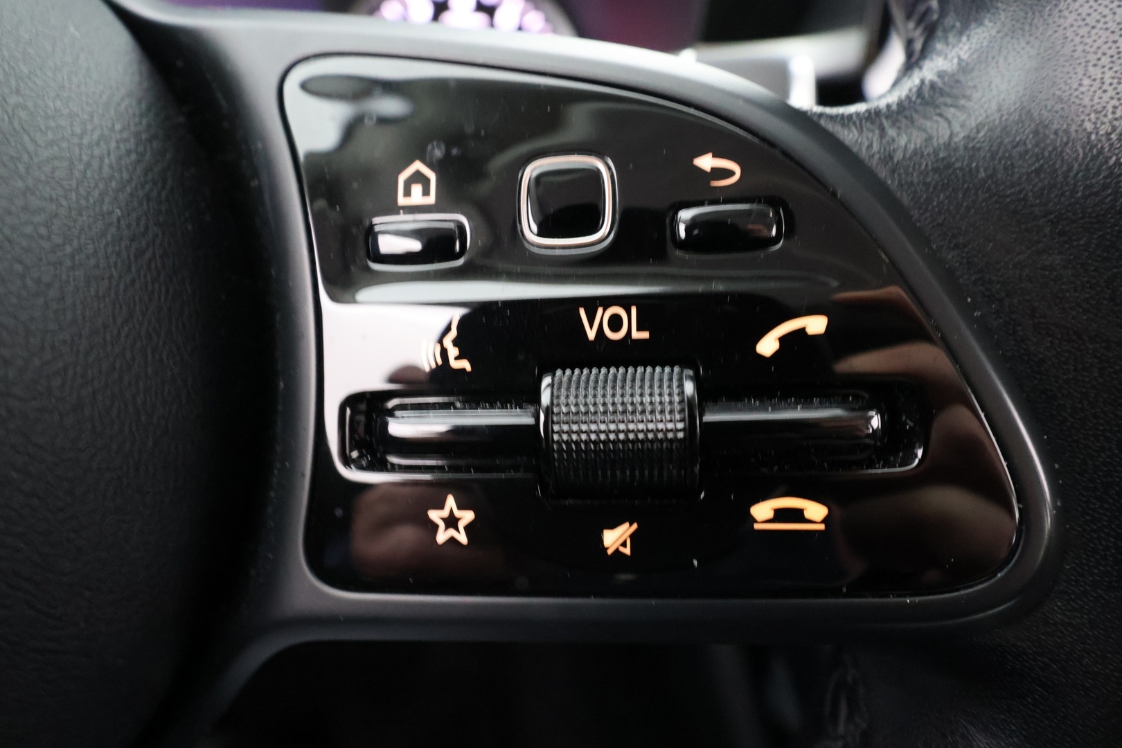 MERCEDES-BENZ C 2019