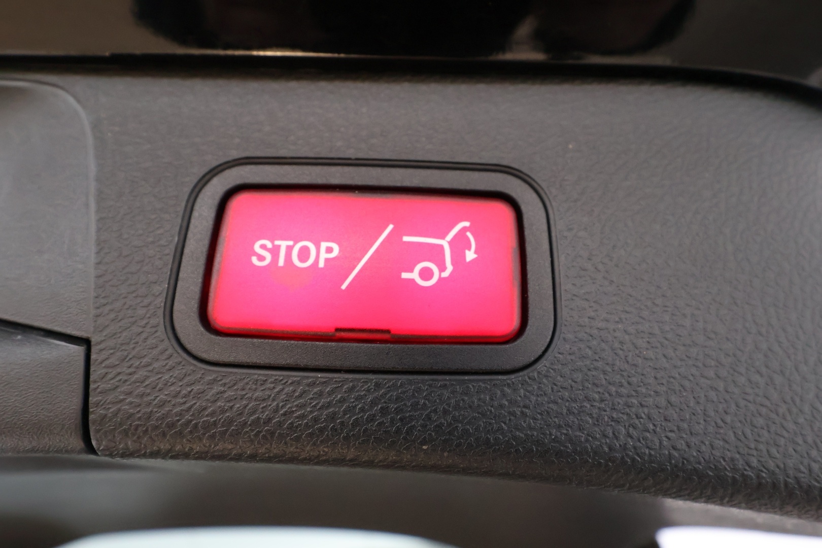 MERCEDES-BENZ C 2019