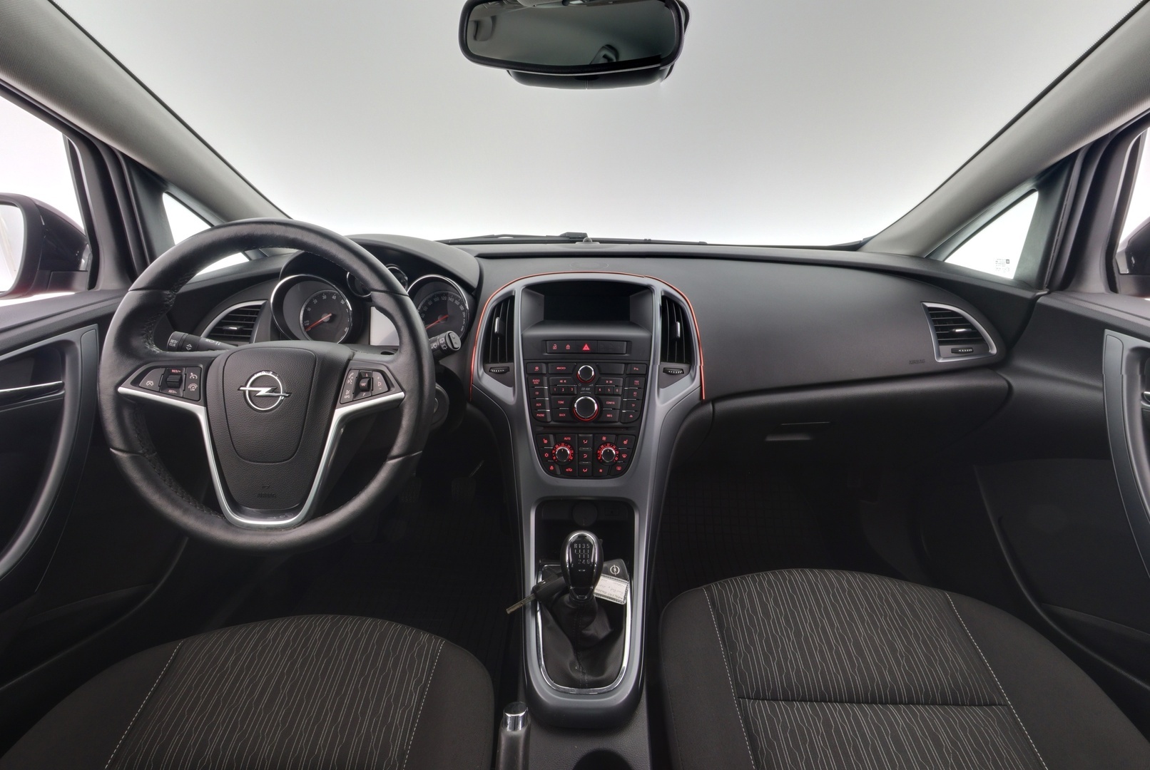 OPEL Astra 2013