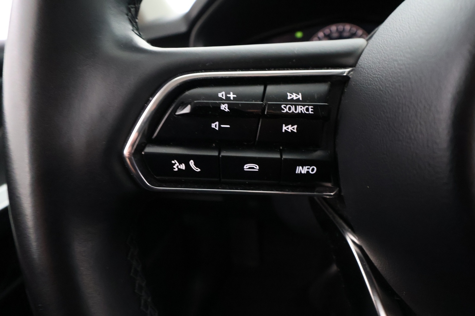 MAZDA CX-60 2023