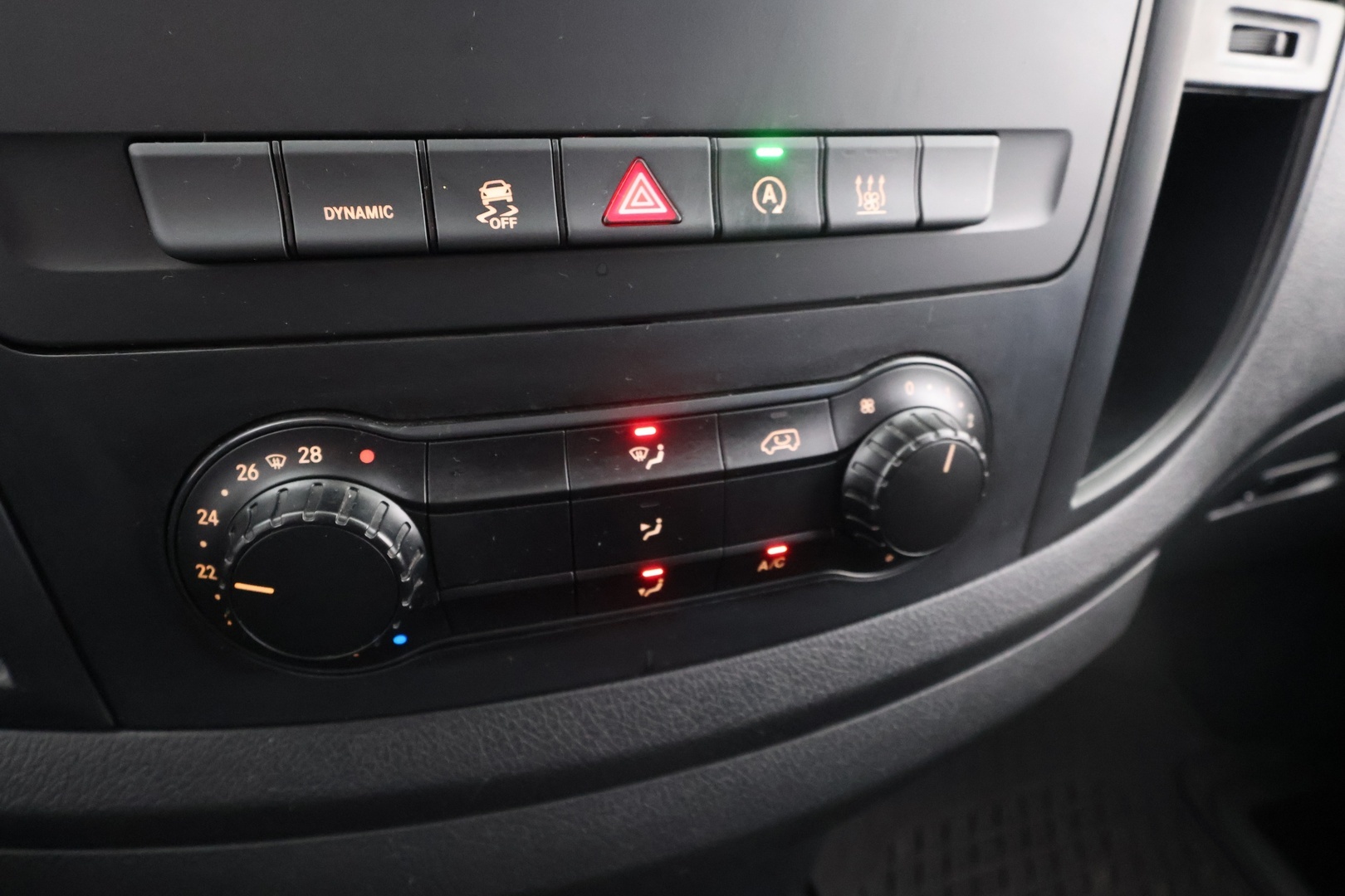 MERCEDES-BENZ Vito 18