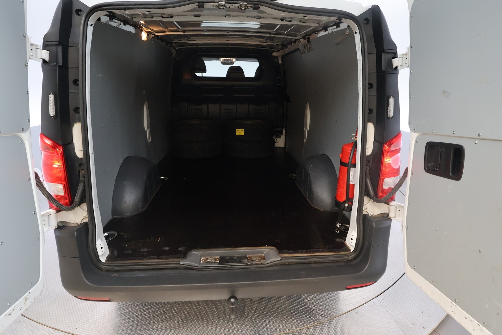 MERCEDES-BENZ Vito 24