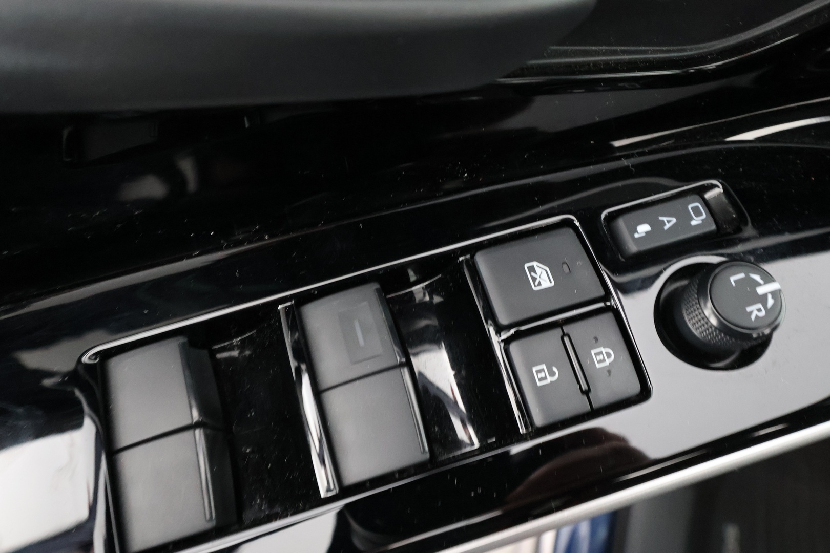 SUBARU Solterra 2024