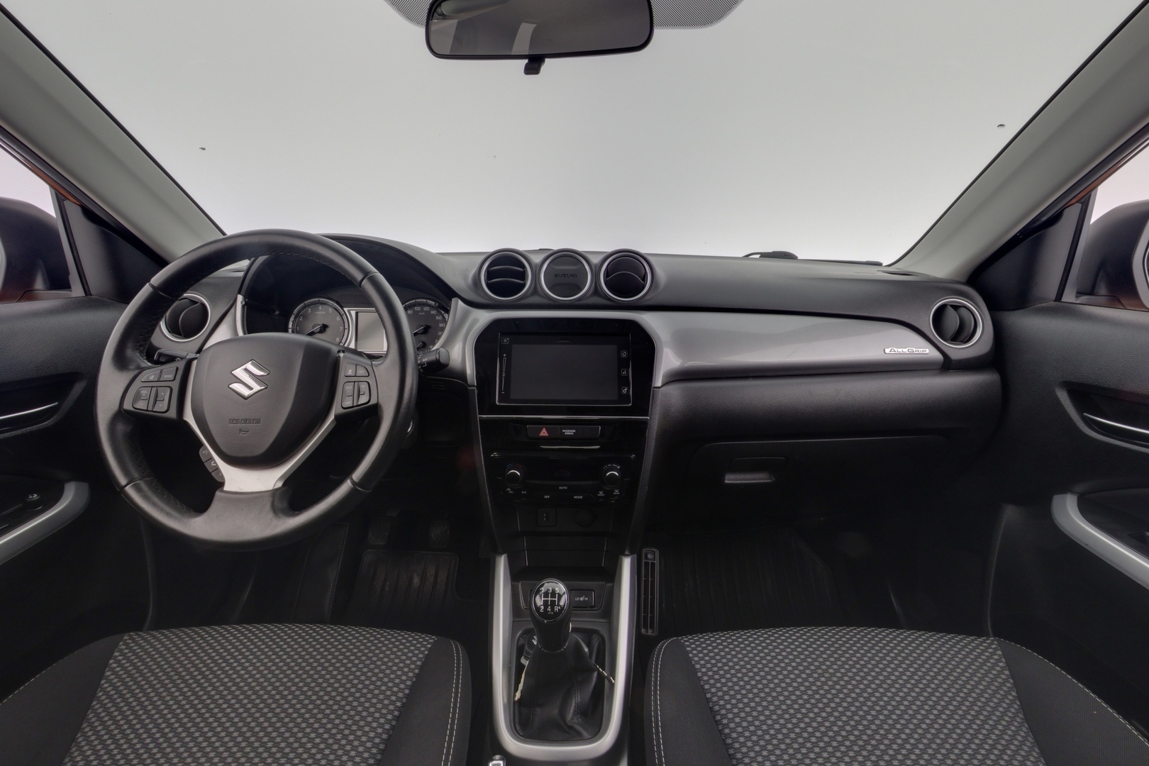 SUZUKI Vitara 2015