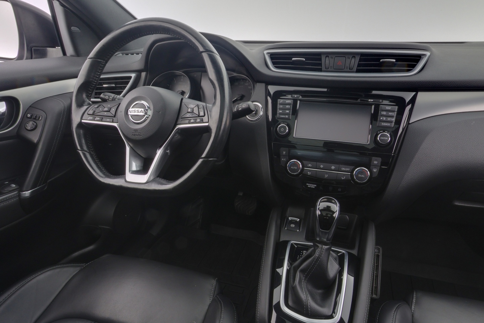 NISSAN Qashqai 2017