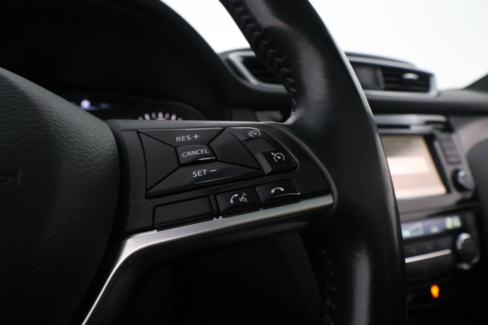 NISSAN Qashqai 2017