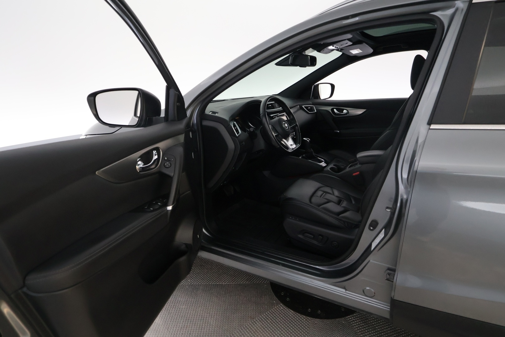 NISSAN Qashqai 2017
