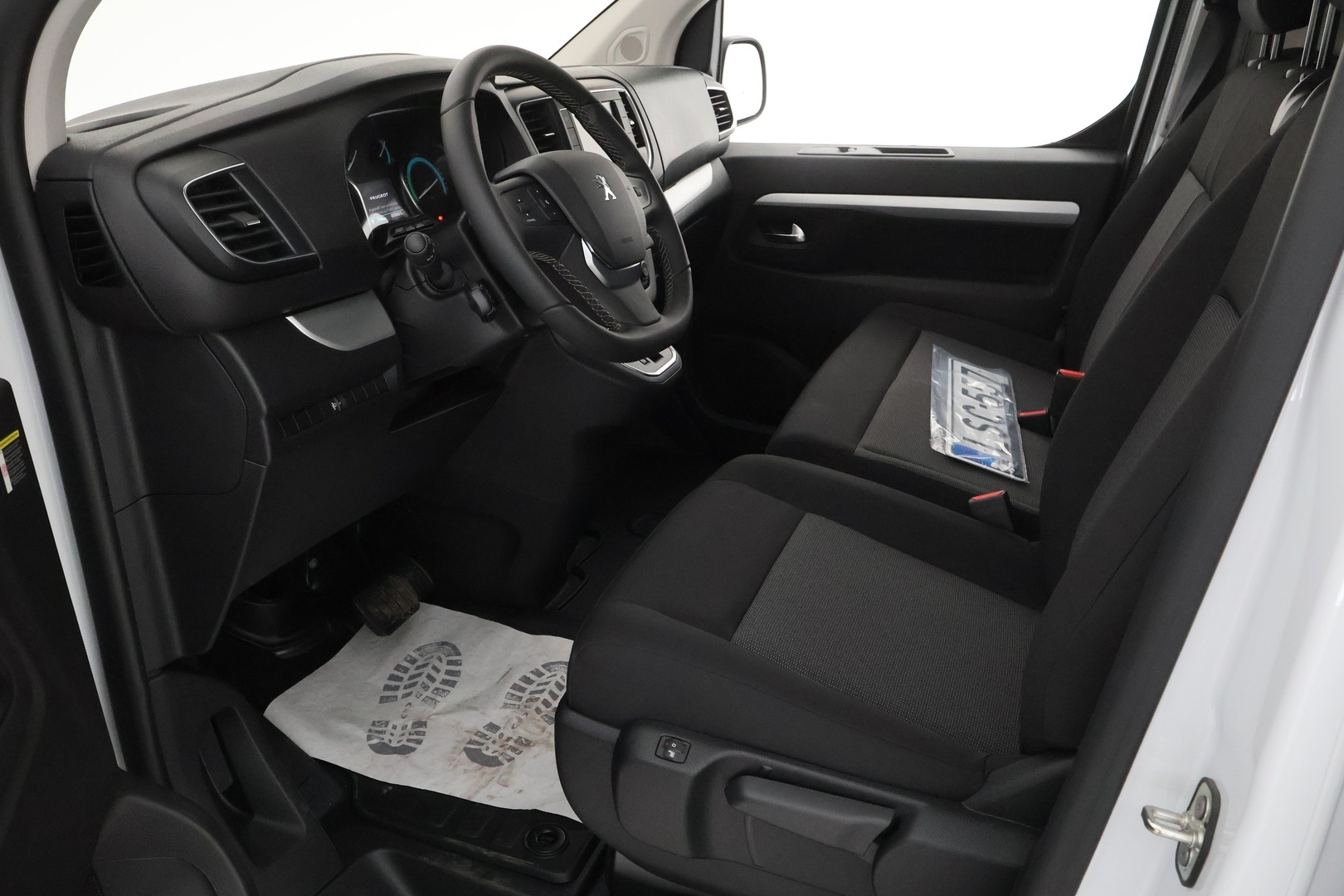 PEUGEOT e-Expert 2025