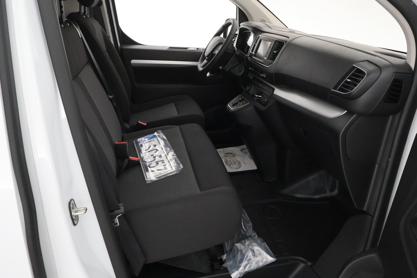 PEUGEOT e-Expert 2025