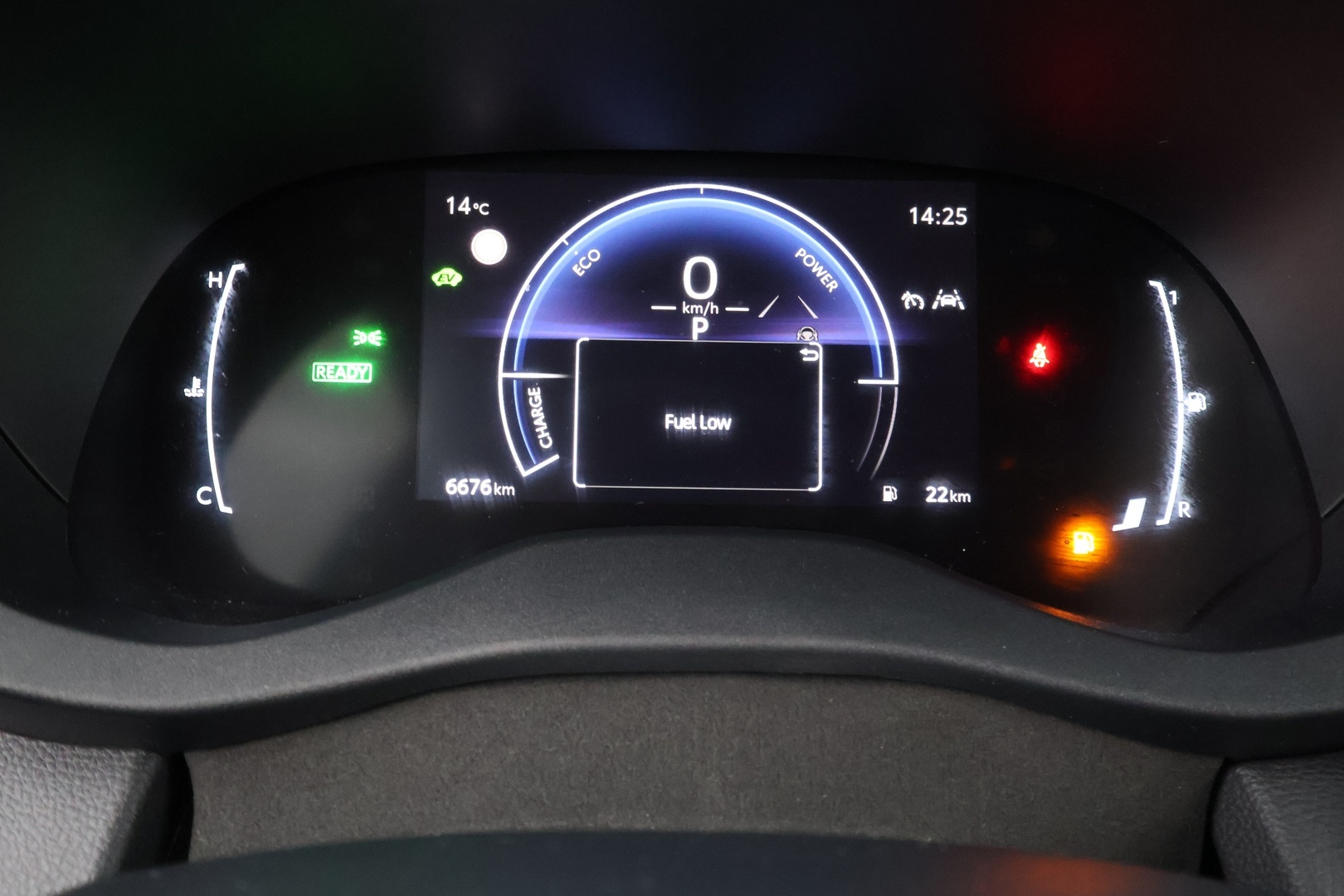 TOYOTA Yaris Cross 2025