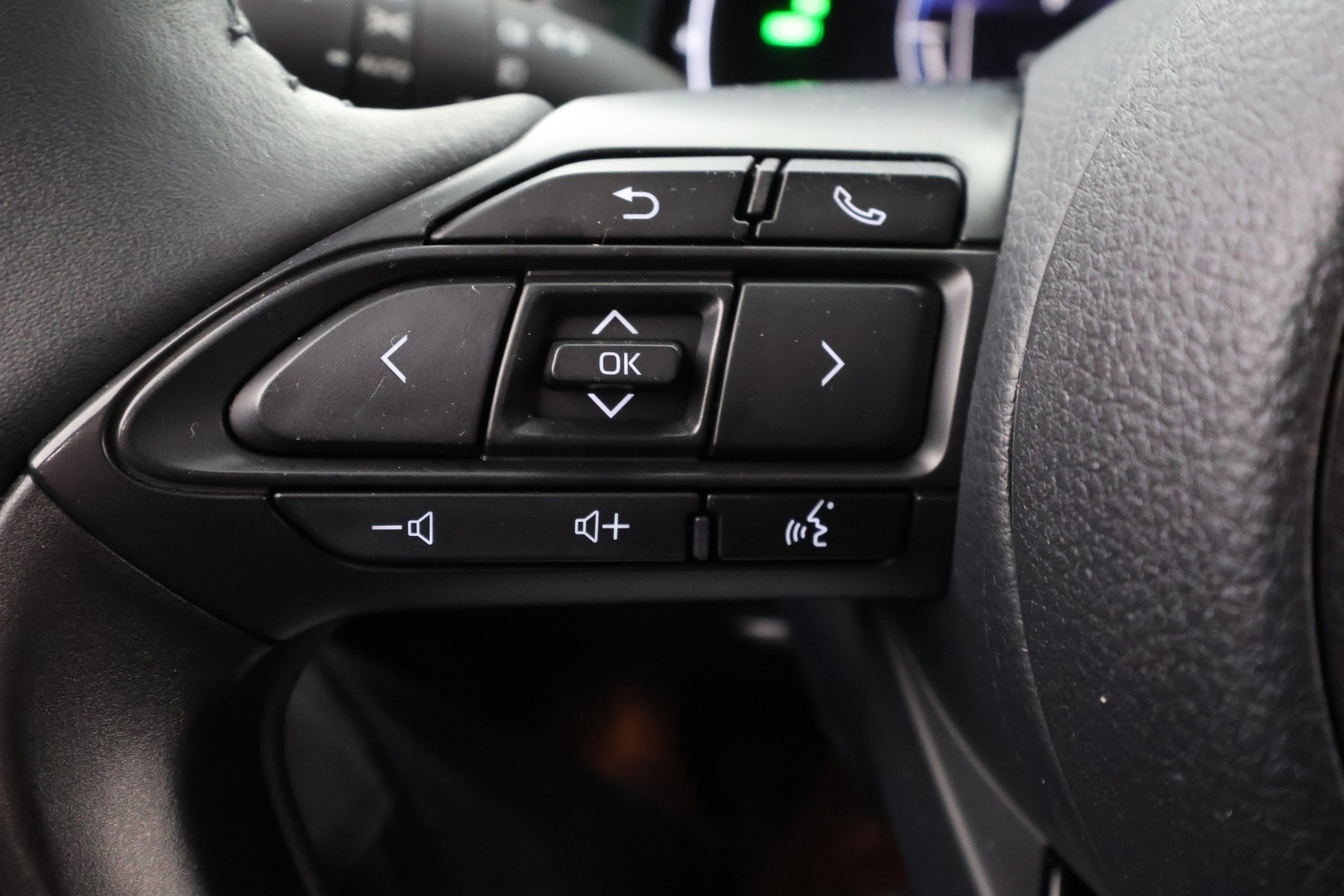 TOYOTA Yaris Cross 2025