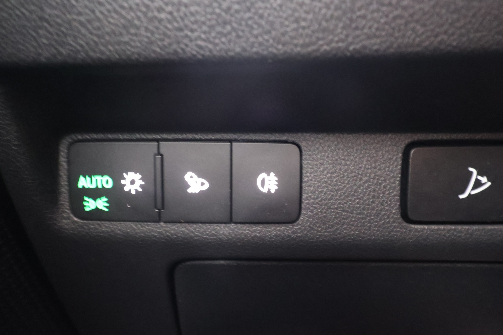 SKODA Enyaq 2025