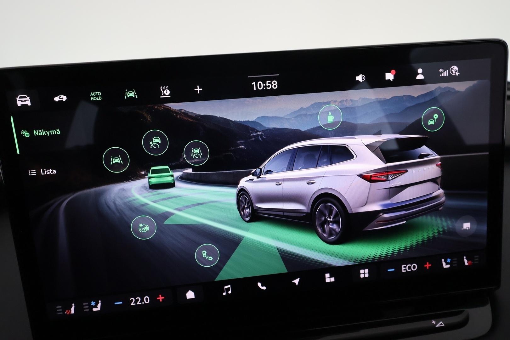 SKODA Enyaq 2025