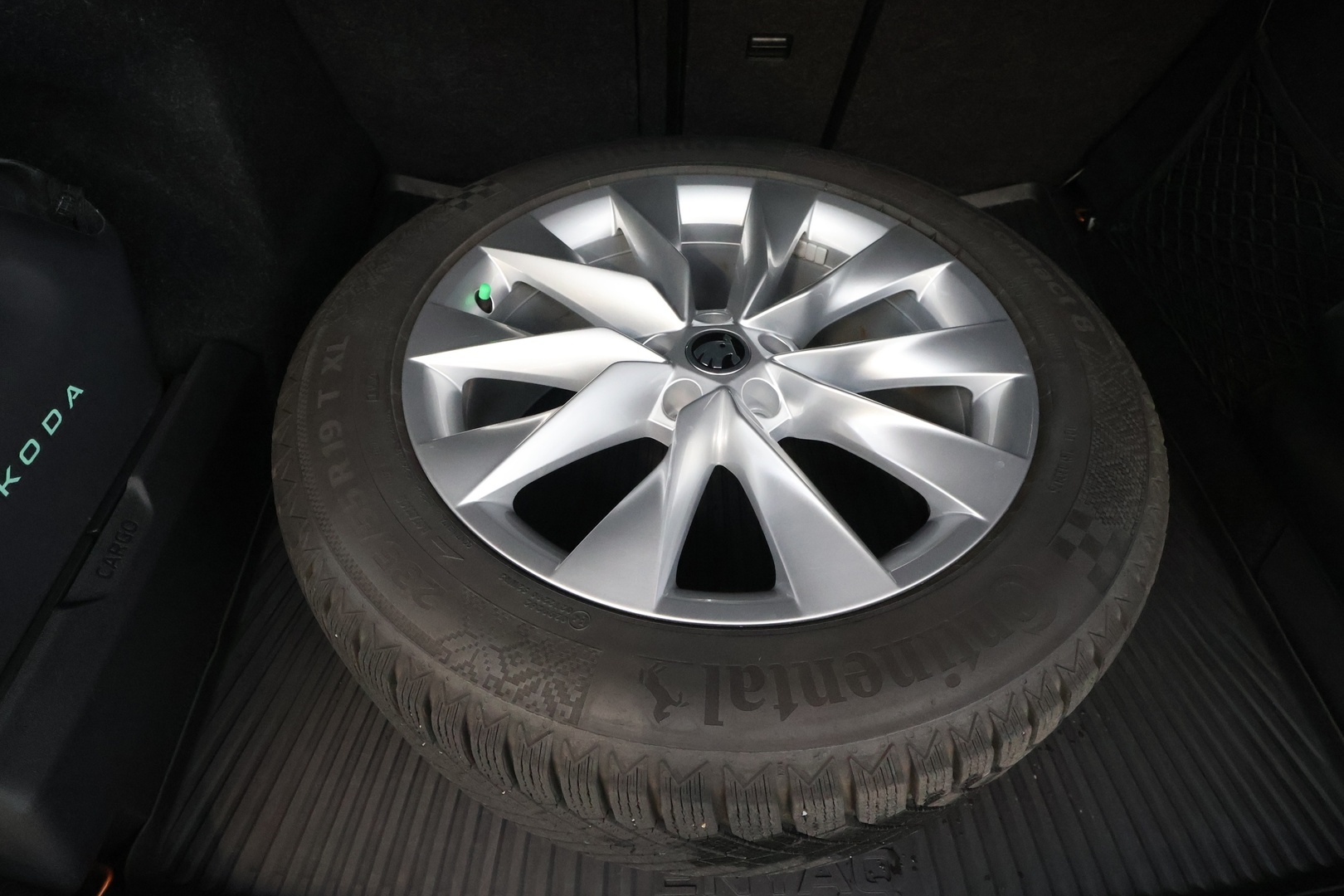 SKODA Enyaq 2025