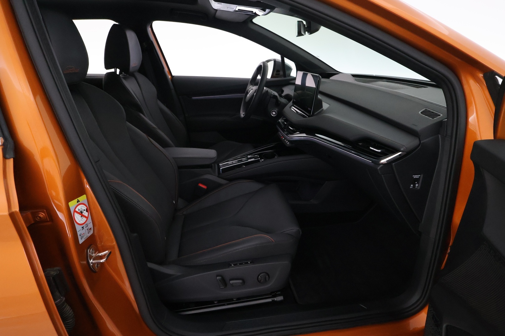 SKODA Enyaq 2025