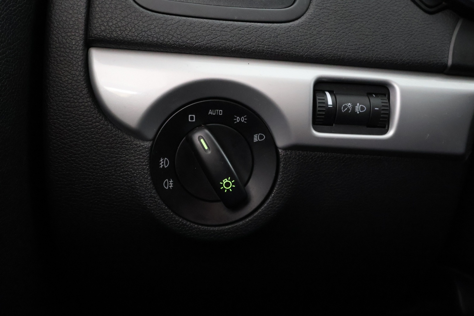 SKODA Yeti 2011