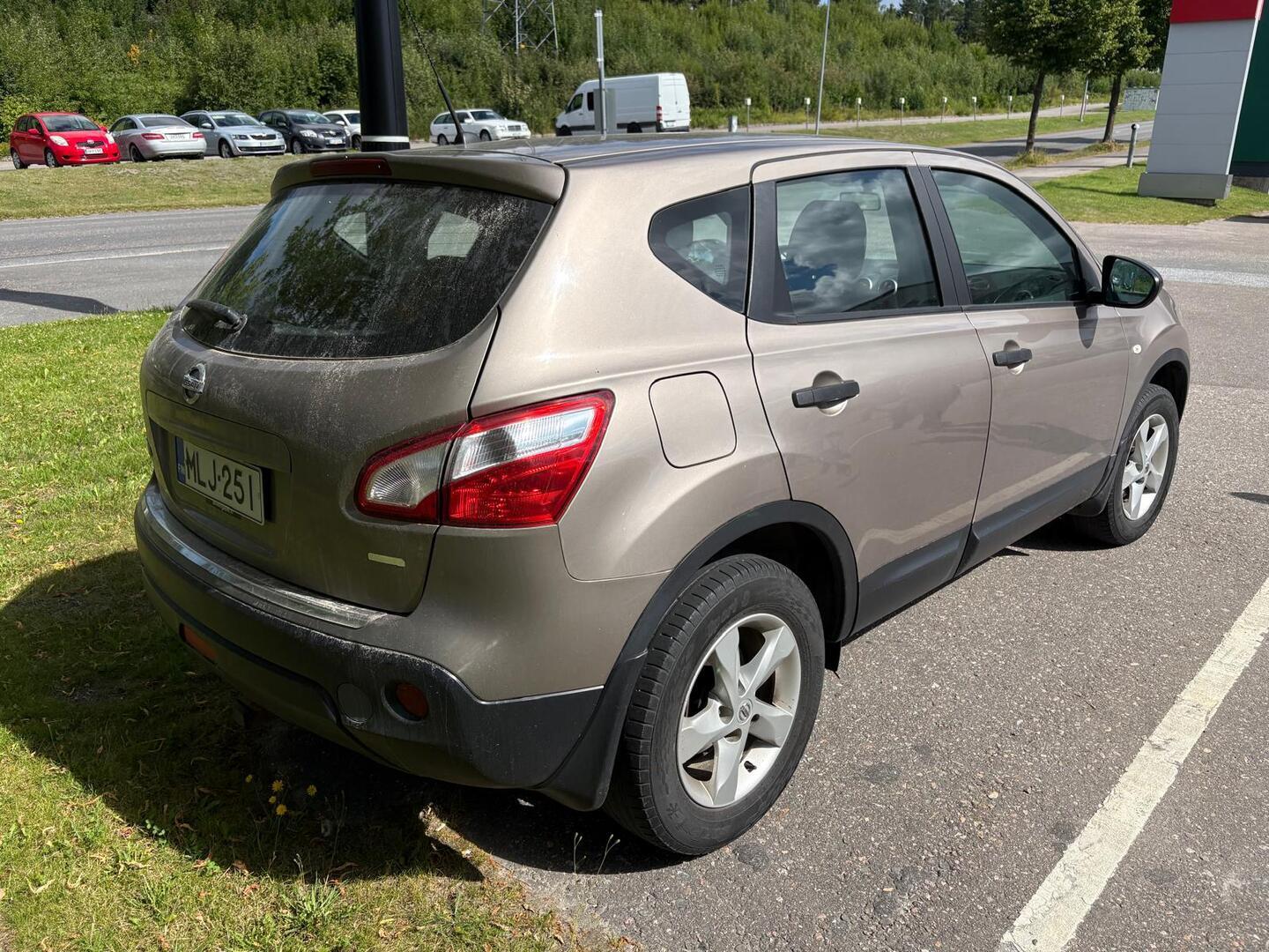 NISSAN Qashqai 2013