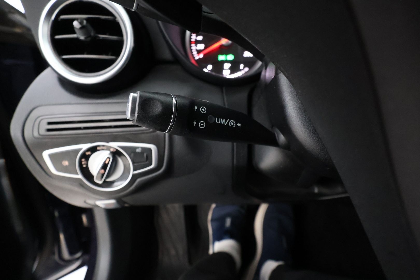 MERCEDES-BENZ C 2015