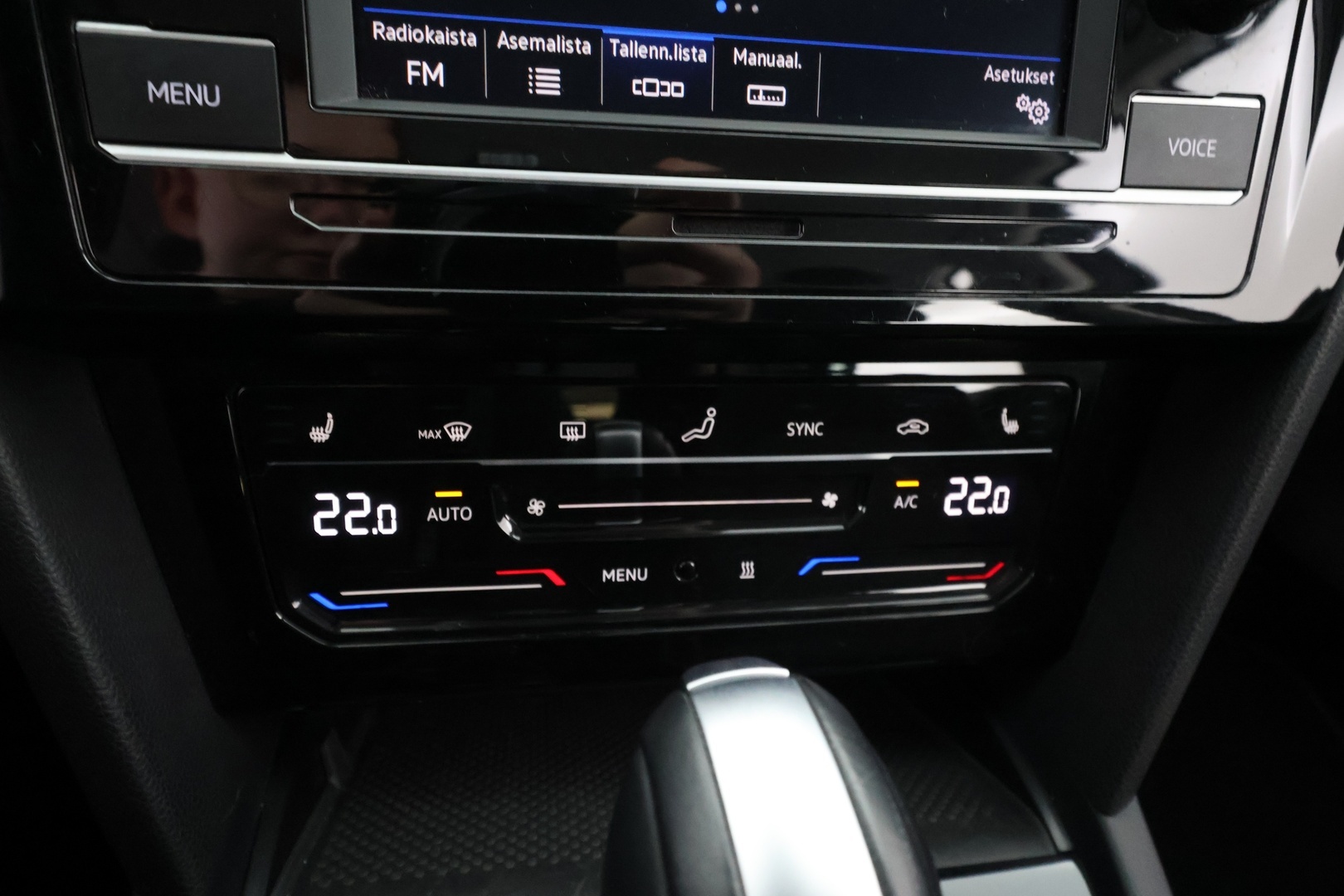 VOLKSWAGEN Passat 2022