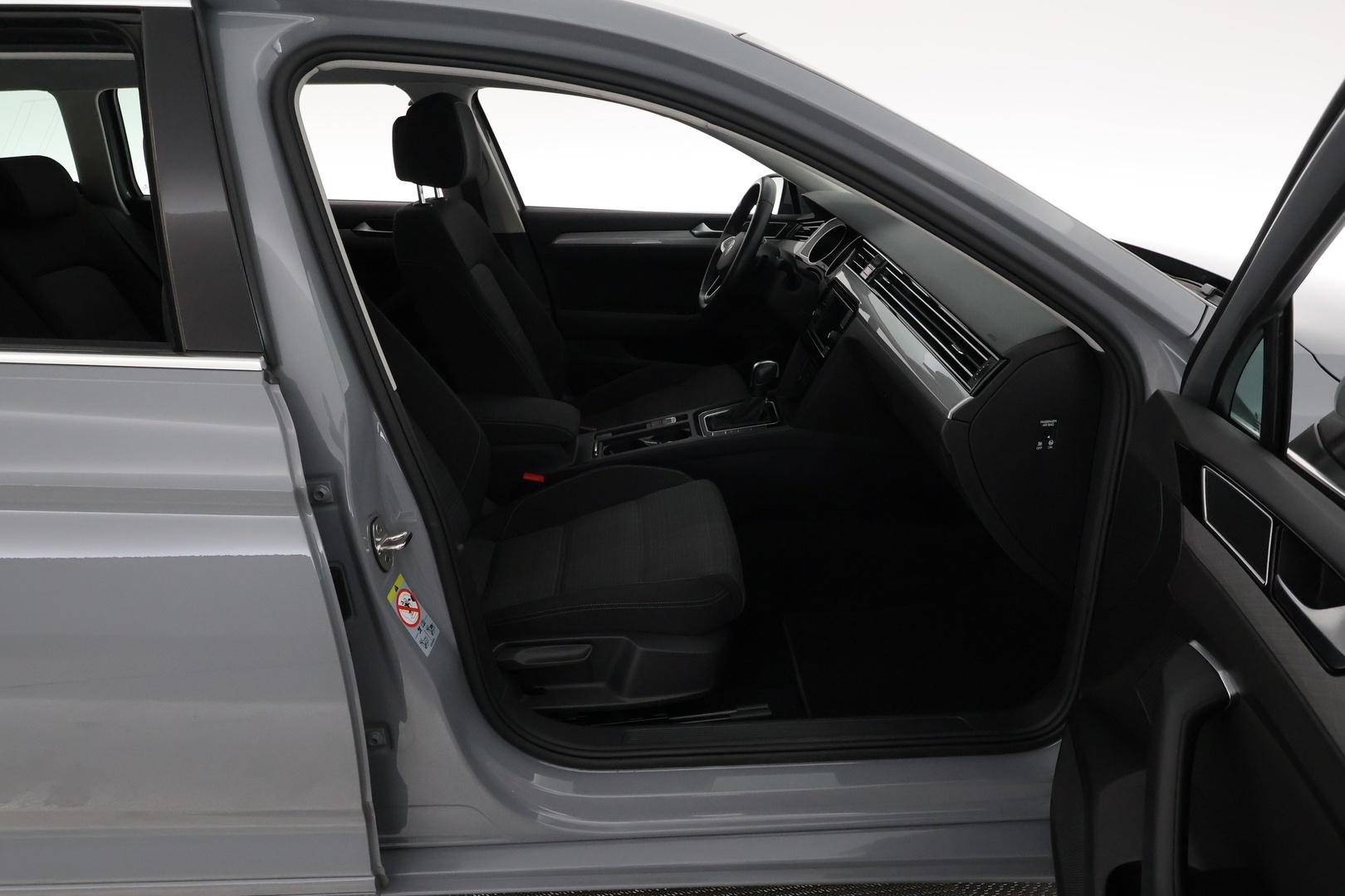 VOLKSWAGEN Passat 2022