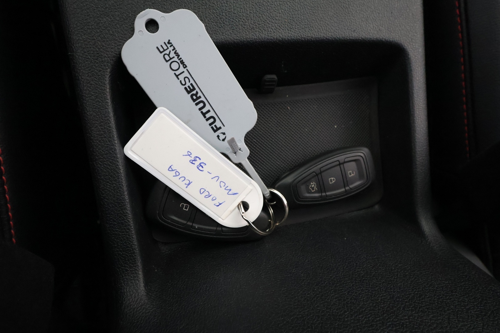 FORD Kuga 2023