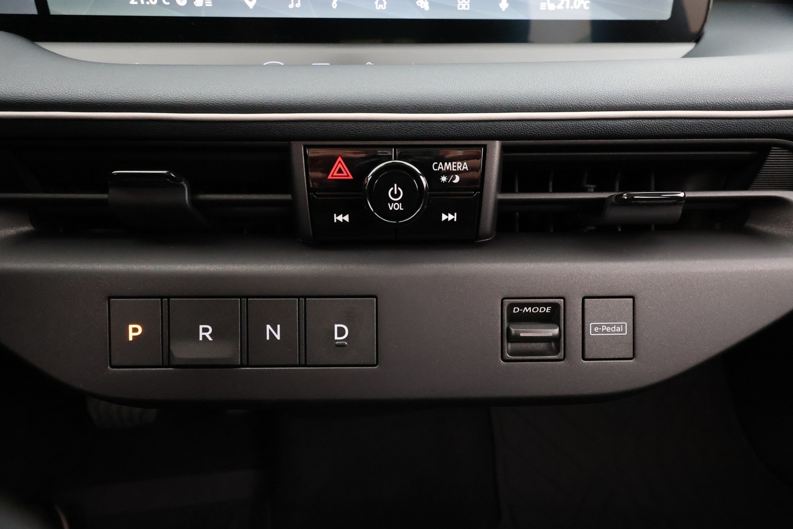 NISSAN Leaf 2026