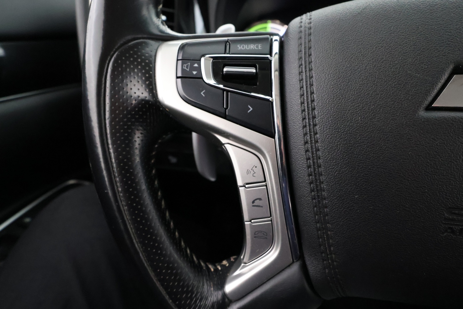 MITSUBISHI Outlander PHEV 2019