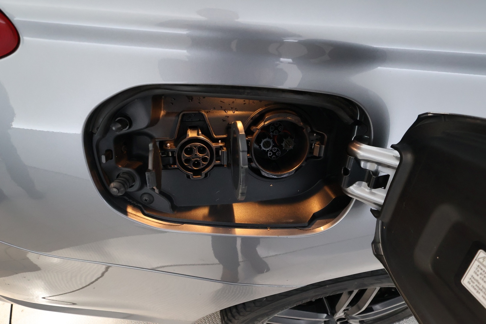 MITSUBISHI Outlander PHEV 2019