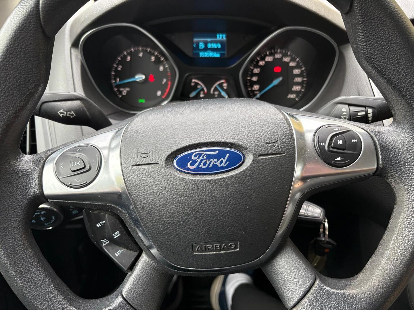 FORD Focus 8