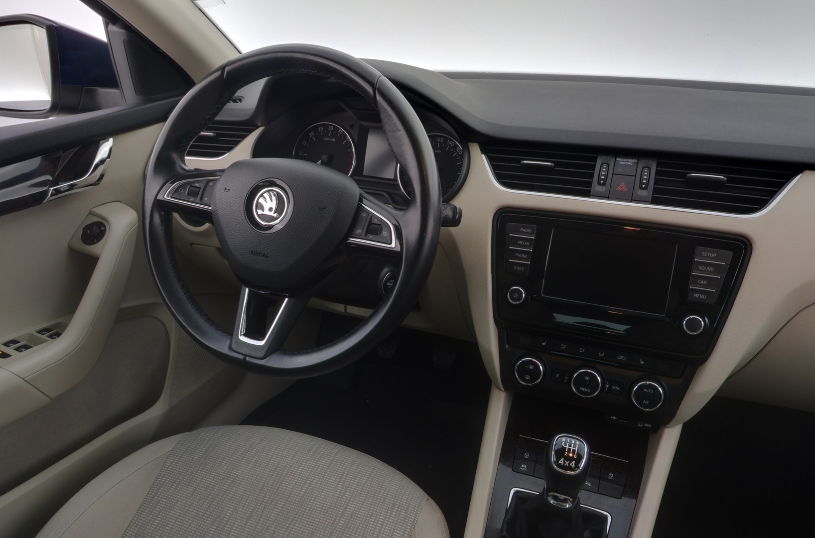 SKODA Octavia 2015