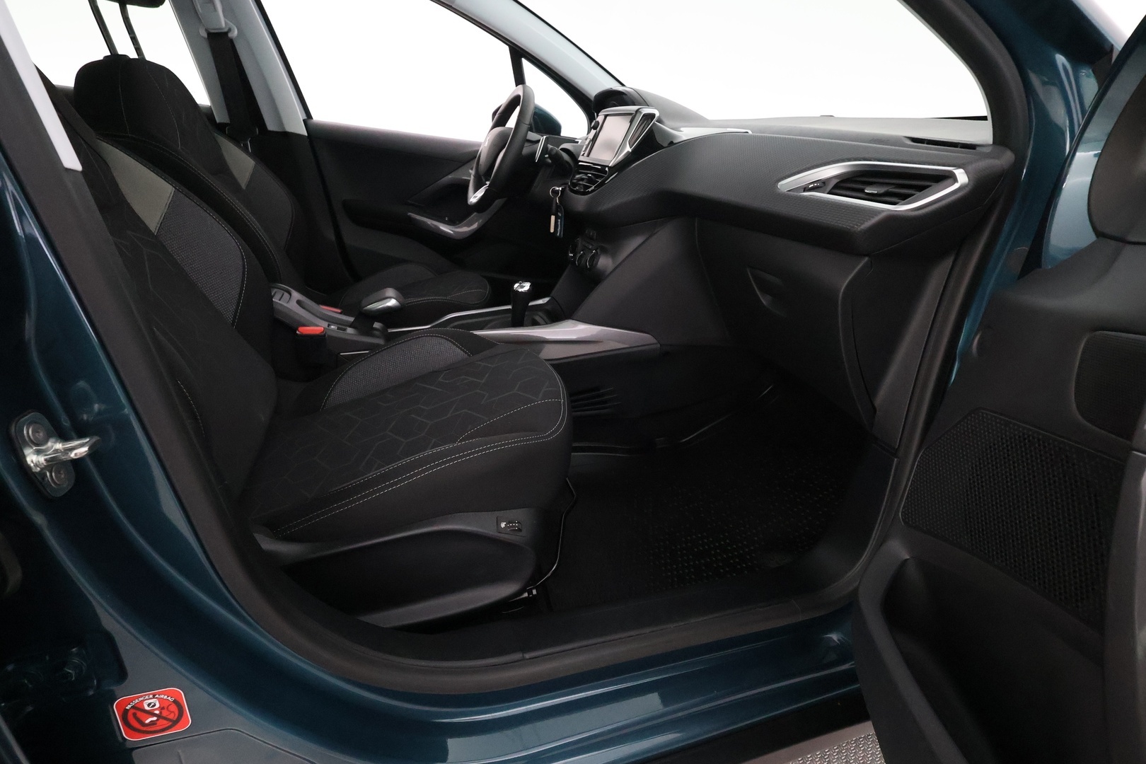 PEUGEOT 2008 2016