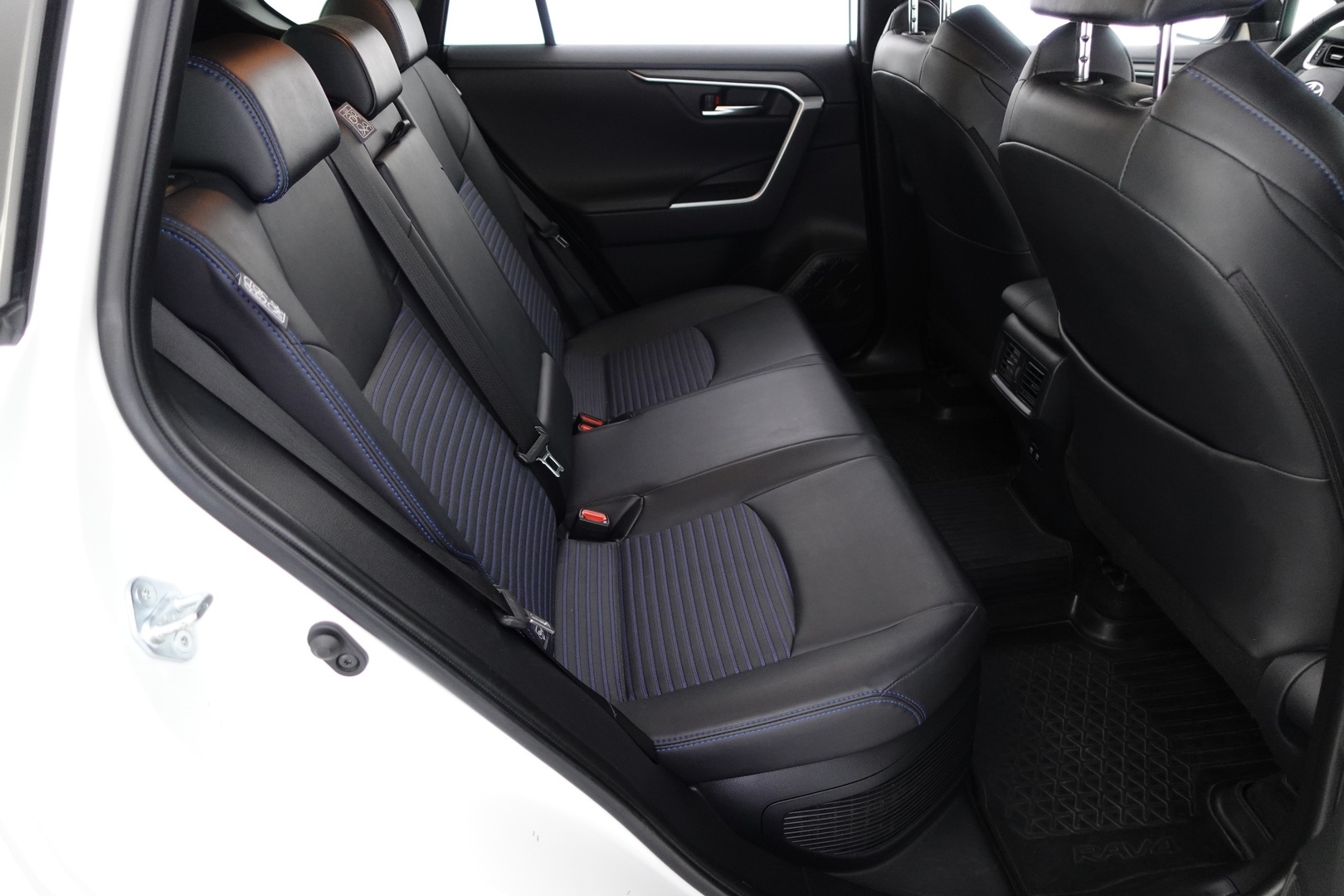 TOYOTA RAV4 2020