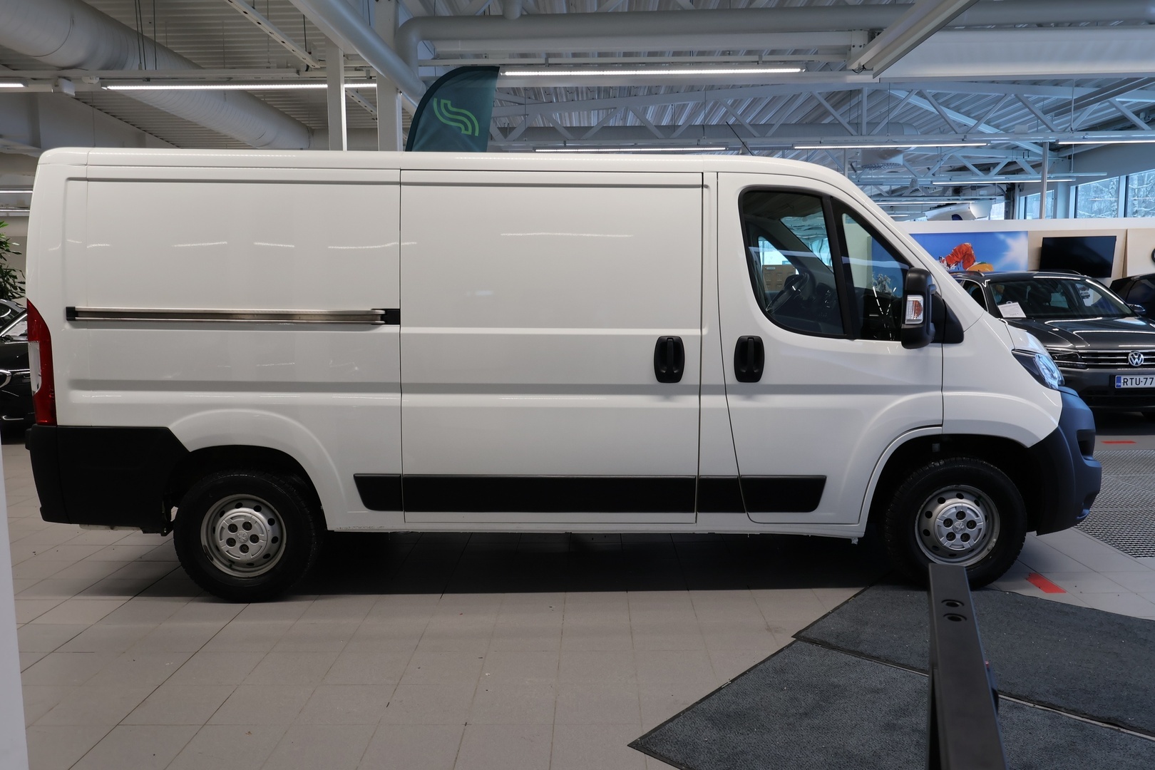 PEUGEOT Boxer 2021