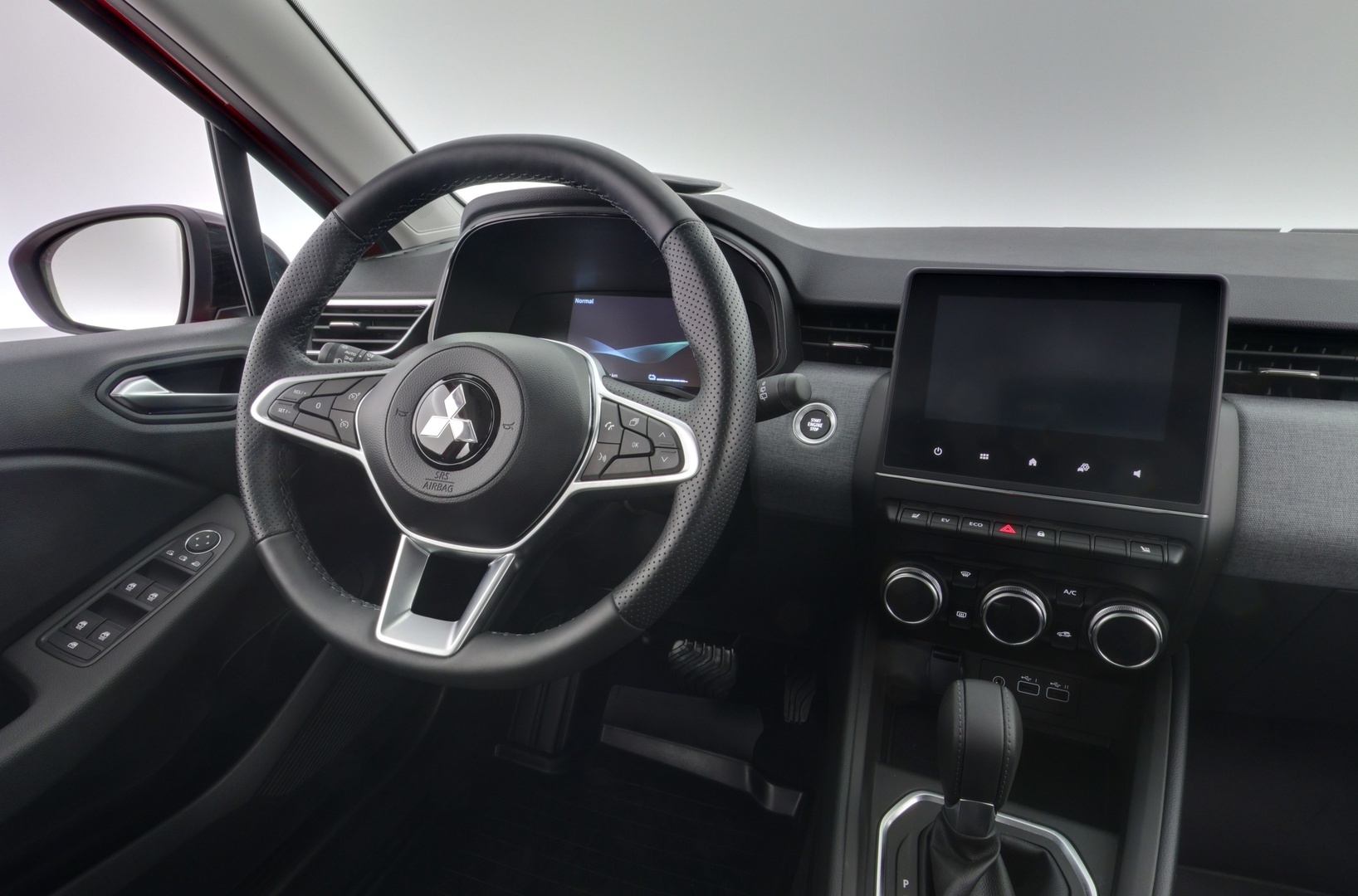 MITSUBISHI Colt 2024