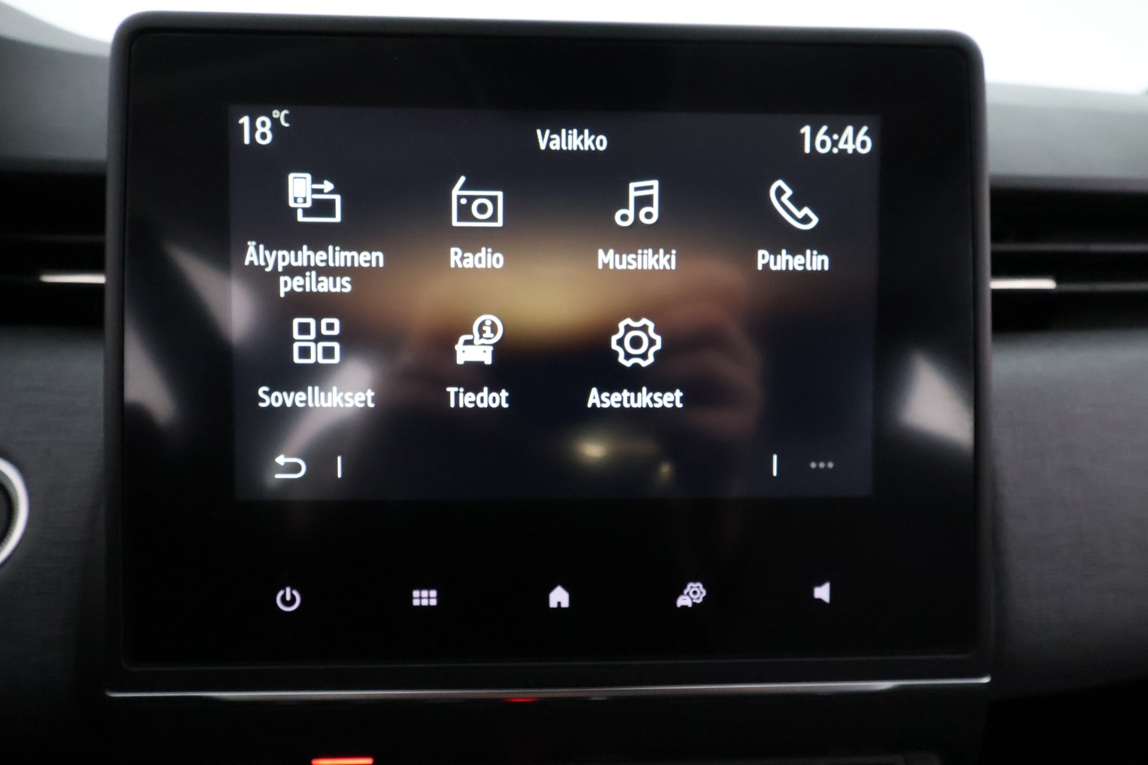 MITSUBISHI Colt 2024