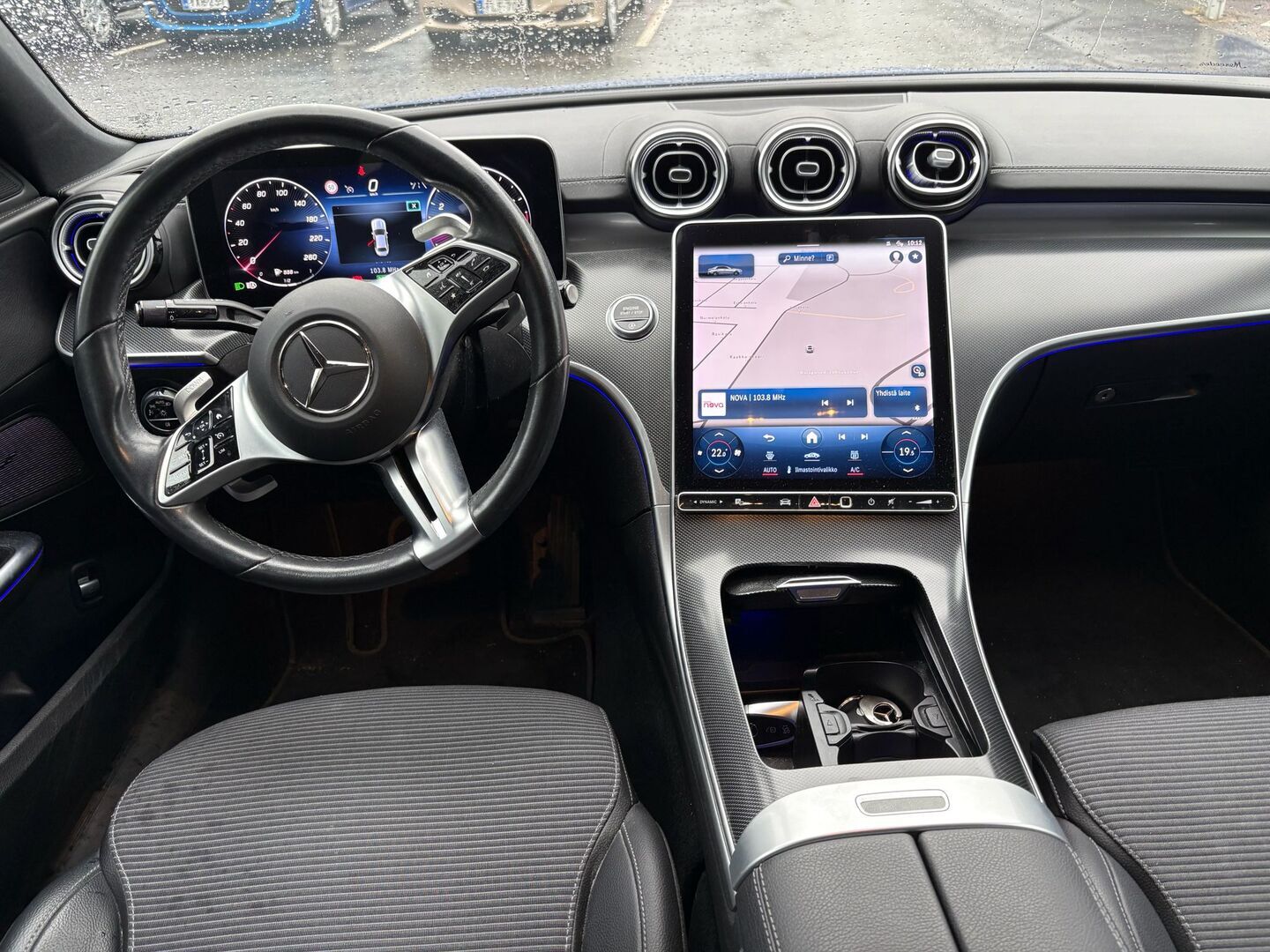 MERCEDES-BENZ C 2022